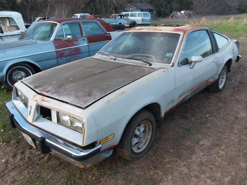 Pontiac Sunbird 1976