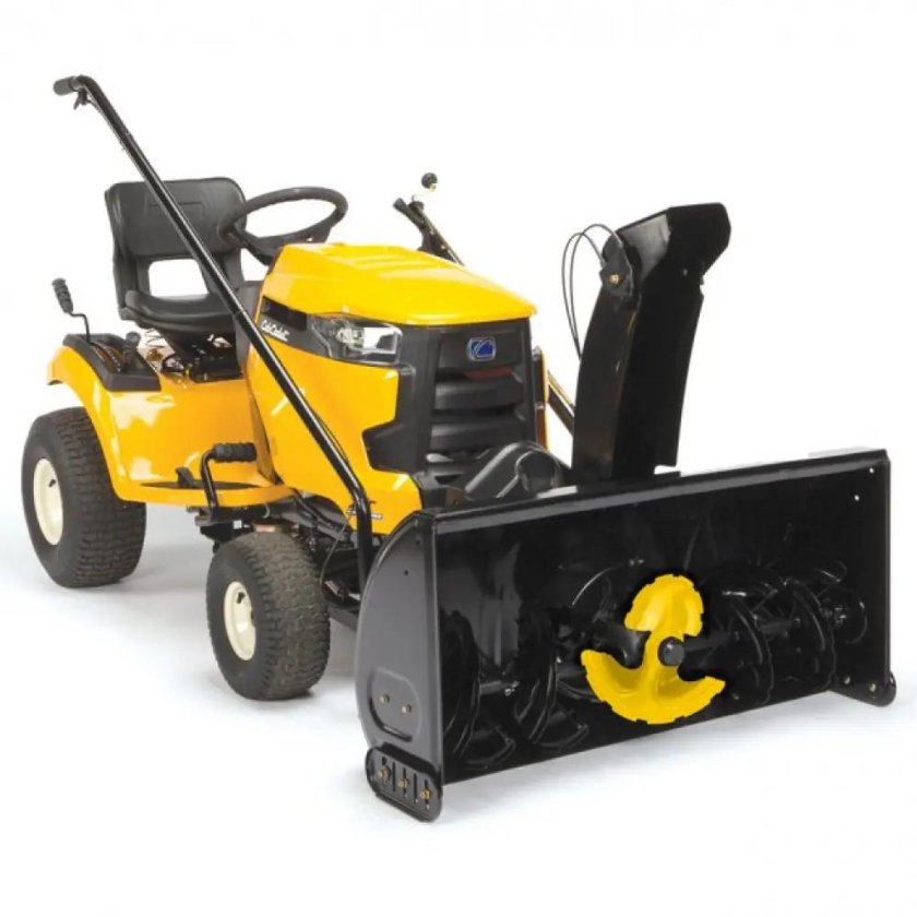 Садовый трактор Cub Cadet