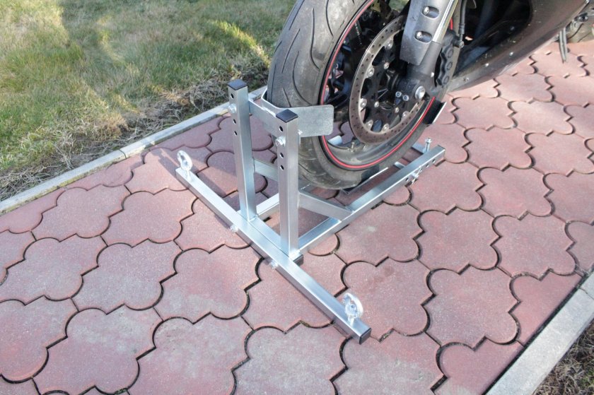 Стенд для мотоцикла