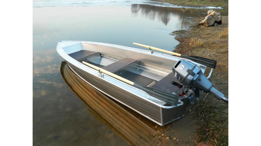 Лодка Wyatboat 390у