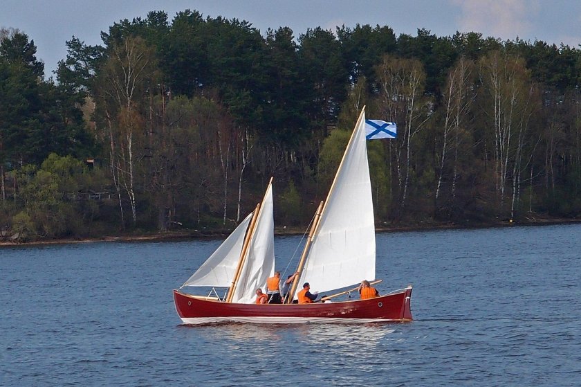 Парусный Вельбот