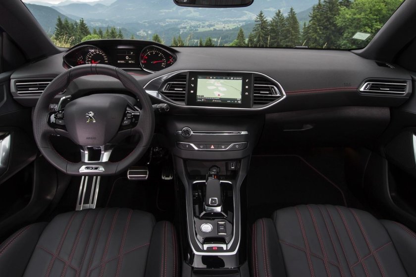 Peugeot 308 gt Interior