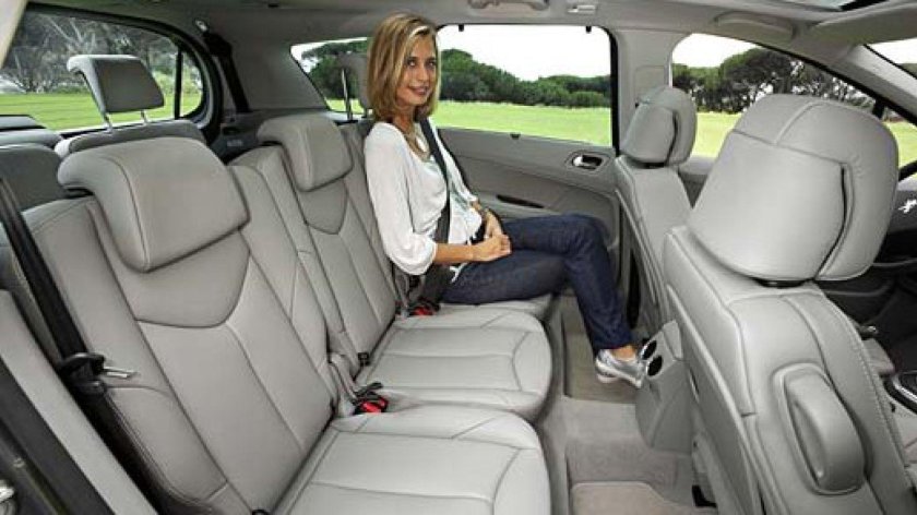 Peugeot 308 SW салон