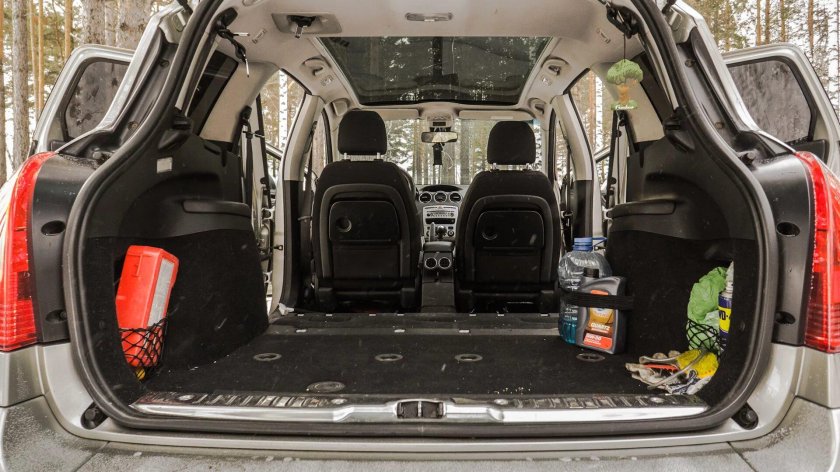 Peugeot 308 SW багажник