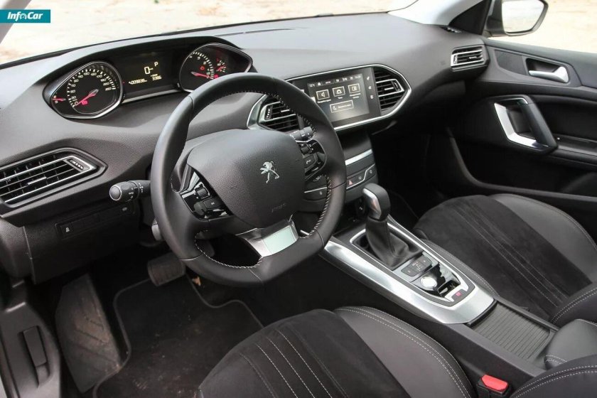 Пежо 308 SW универсал салон