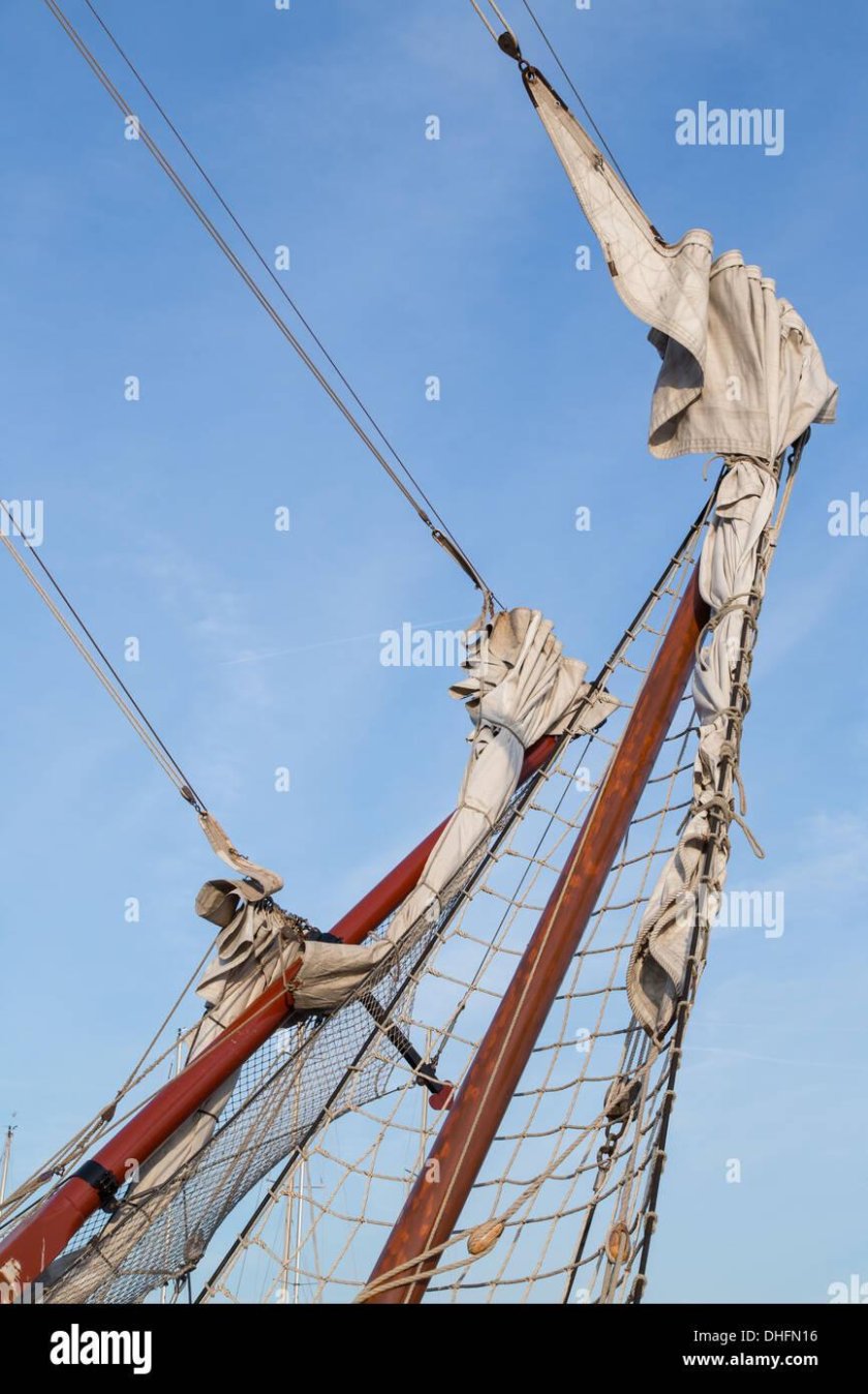 Бушприт на яхте