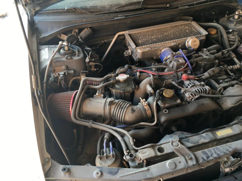 Subaru GC моторный отсек