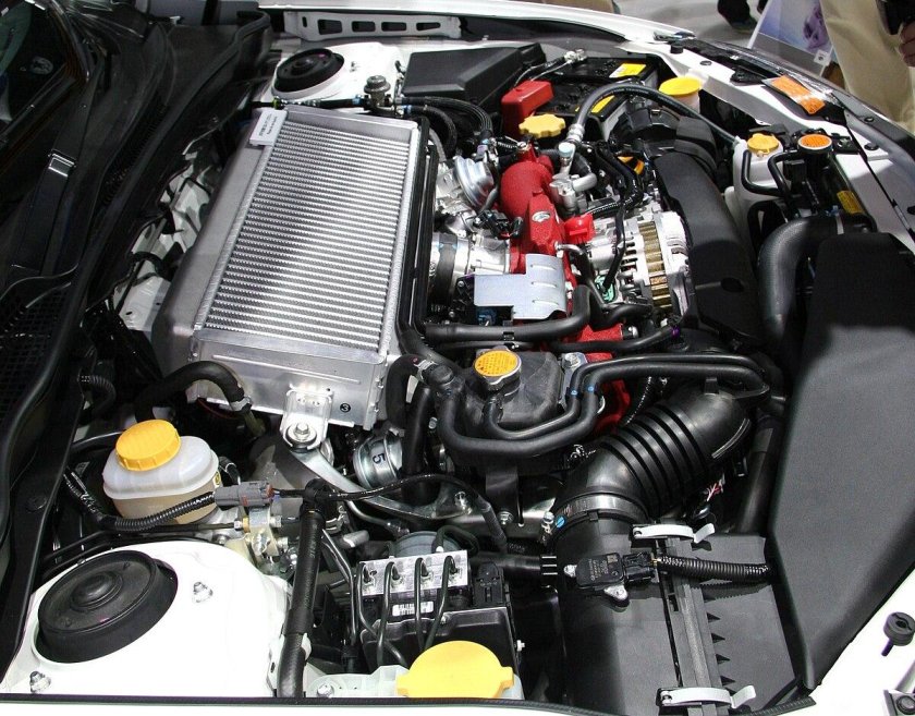 Субару Импреза WRX мотор