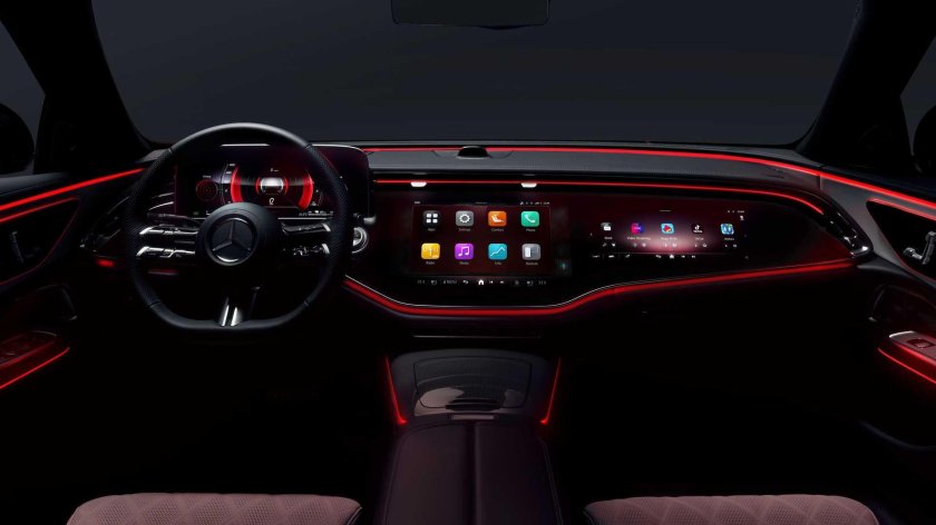 Mercedes Benz 2024 e class салон