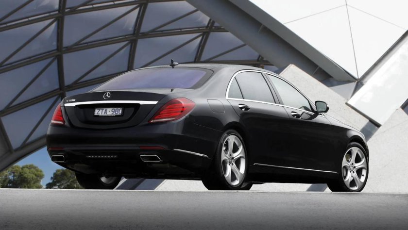 Мерседес Бенц s500