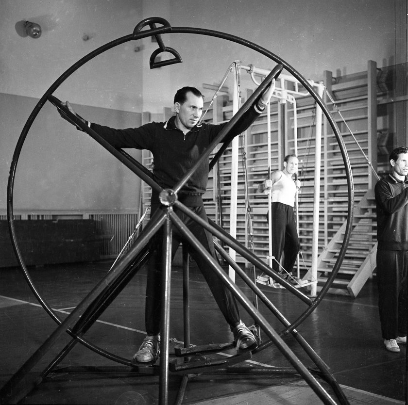 Качели Хилова подготовка Космонавтов