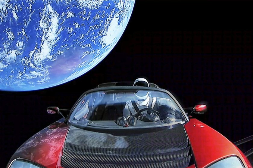 Илон Маск Тесла в космосе