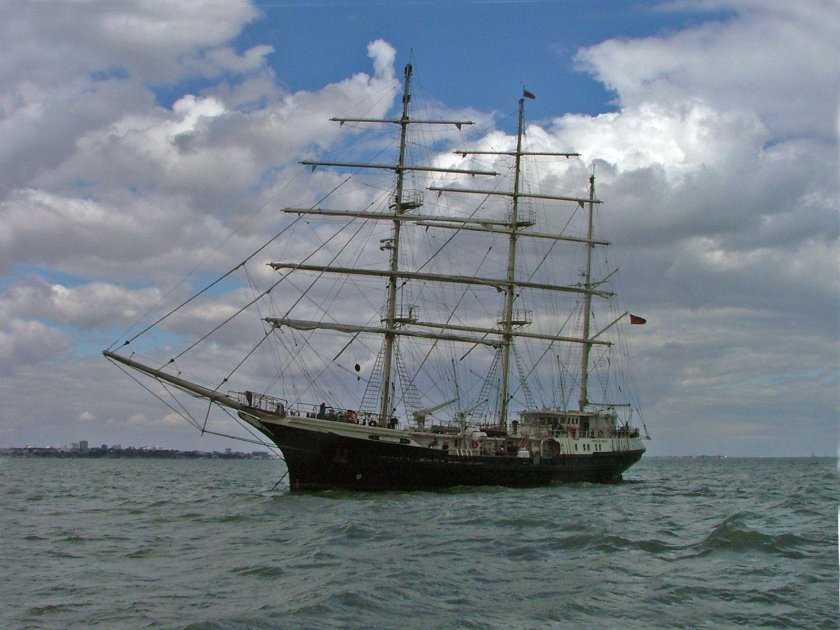 Трехмачтовый Фрегат