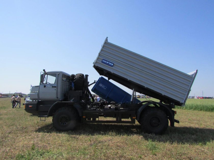 Урал-432065 военный