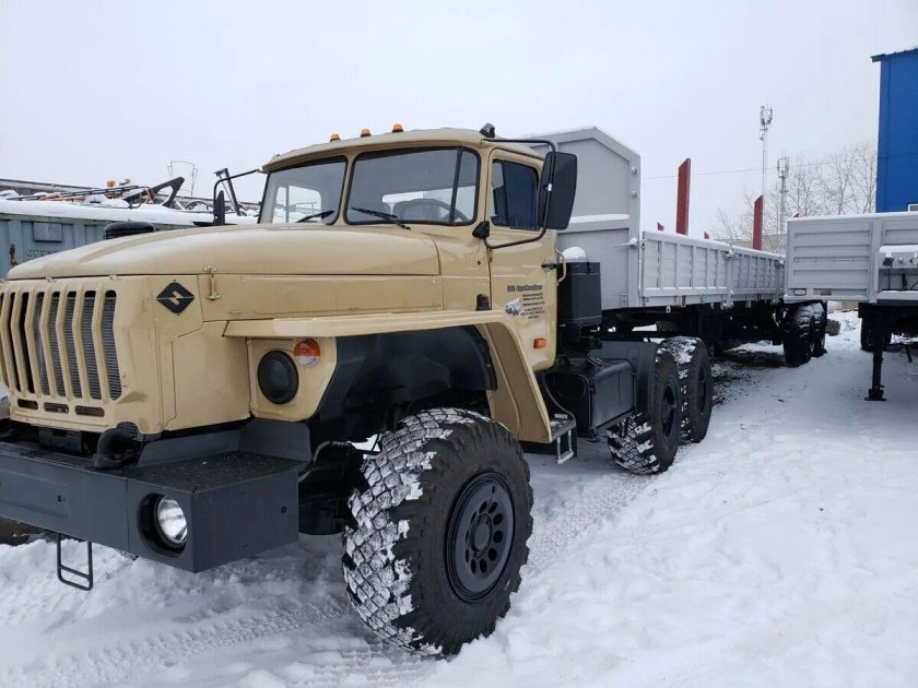 Урал 43202 седельный тягач