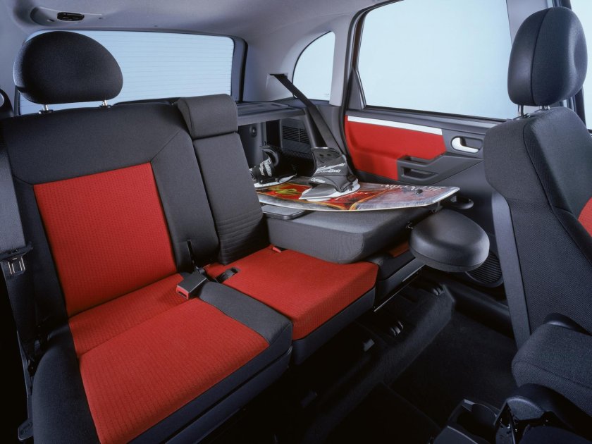 Opel Meriva салон