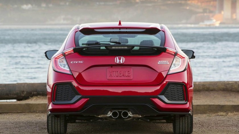 Honda Civic 2017 хэтчбек