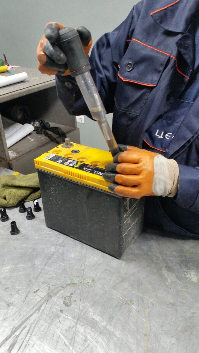 Обслуживаемые аккумуляторные батареи