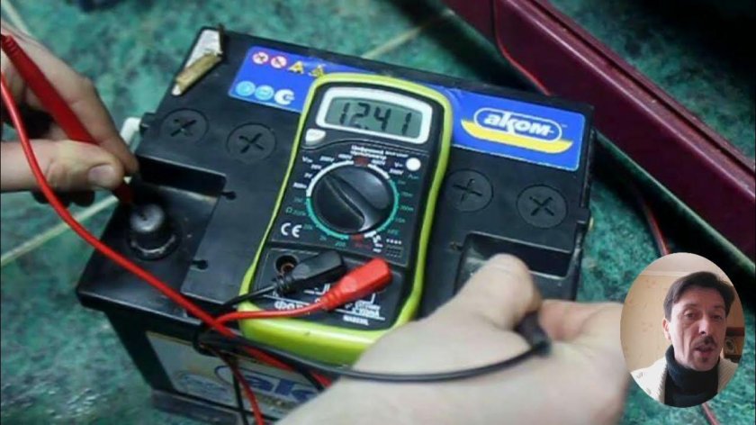 Вольтметр для аккумулятора автомобиля