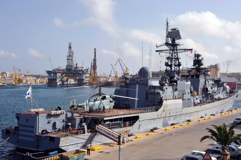 Неустрашимый 712