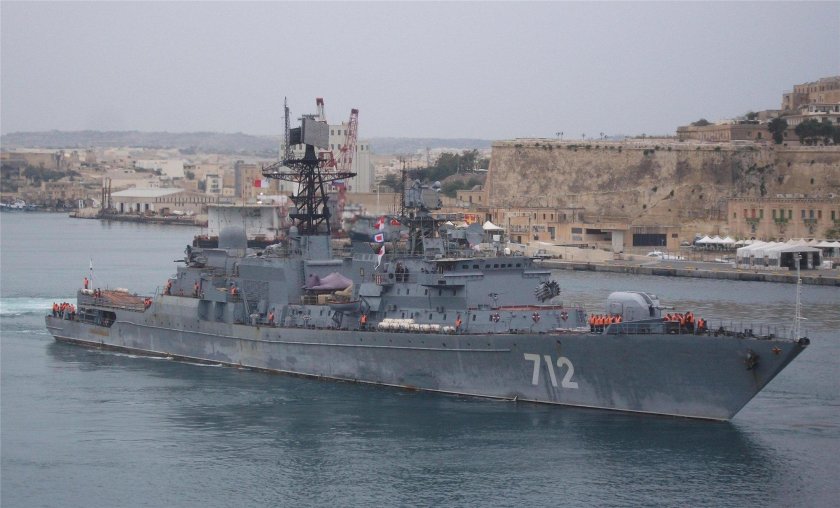 Неустрашимый 712