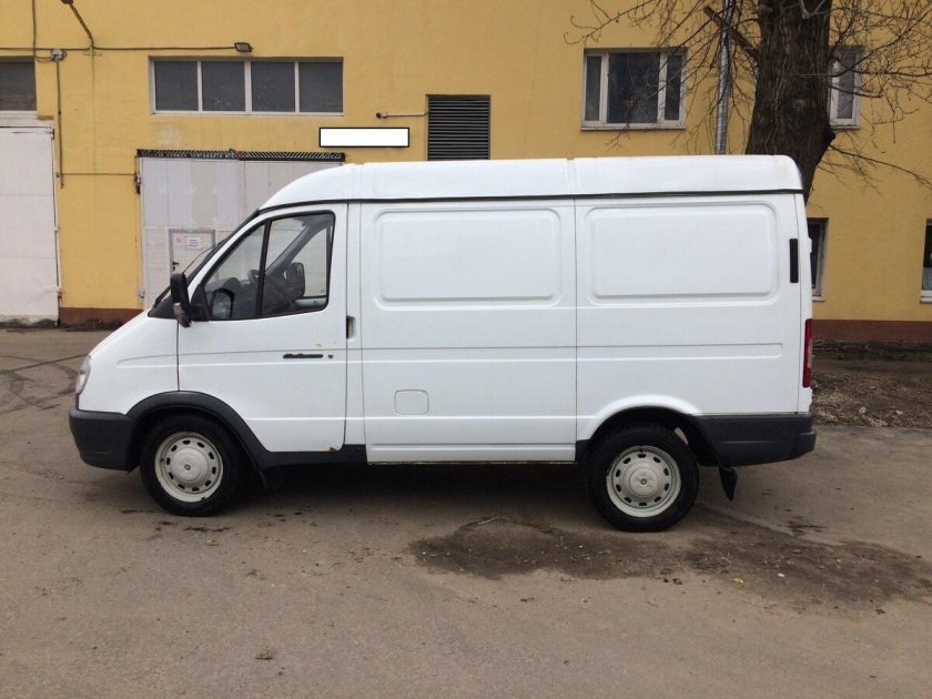 ГАЗ 2752 белый