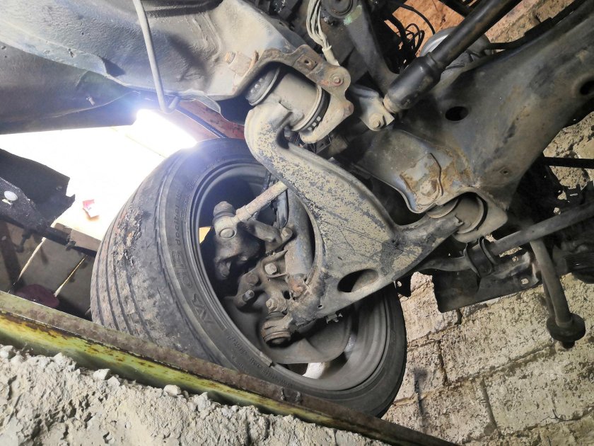 Передняя подвеска Мерседес 124