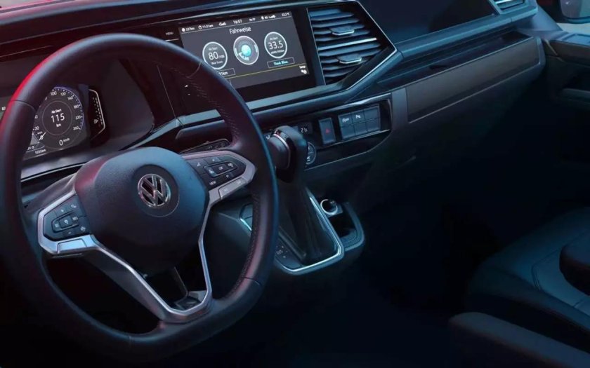 VW Multivan 2019 салон