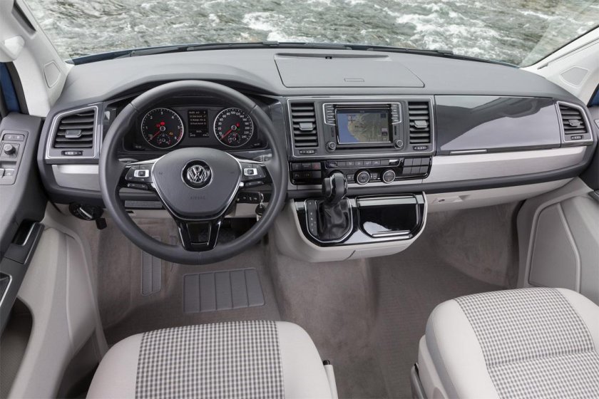 Volkswagen Caravelle t6 торпеда
