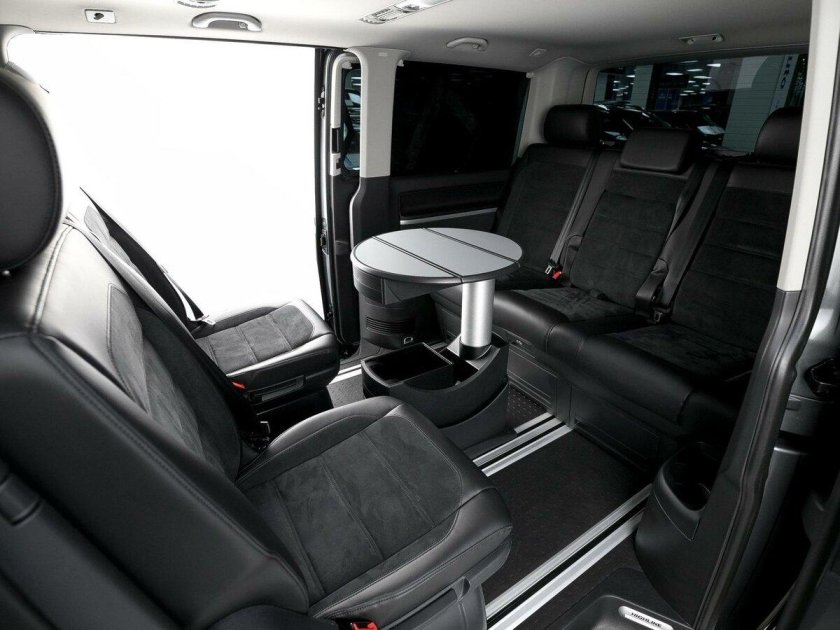 Volkswagen Multivan 6.1 салон