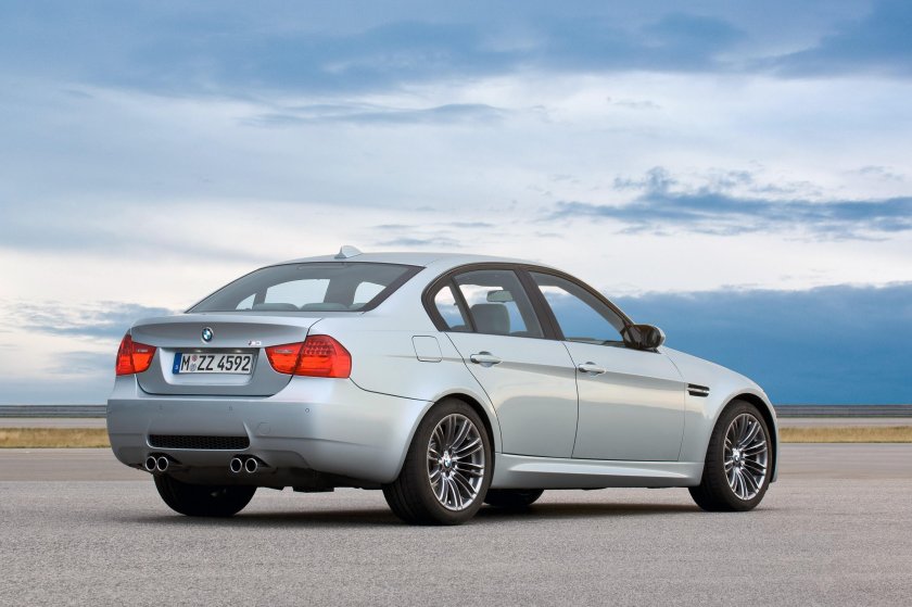 BMW m3 e90 седан