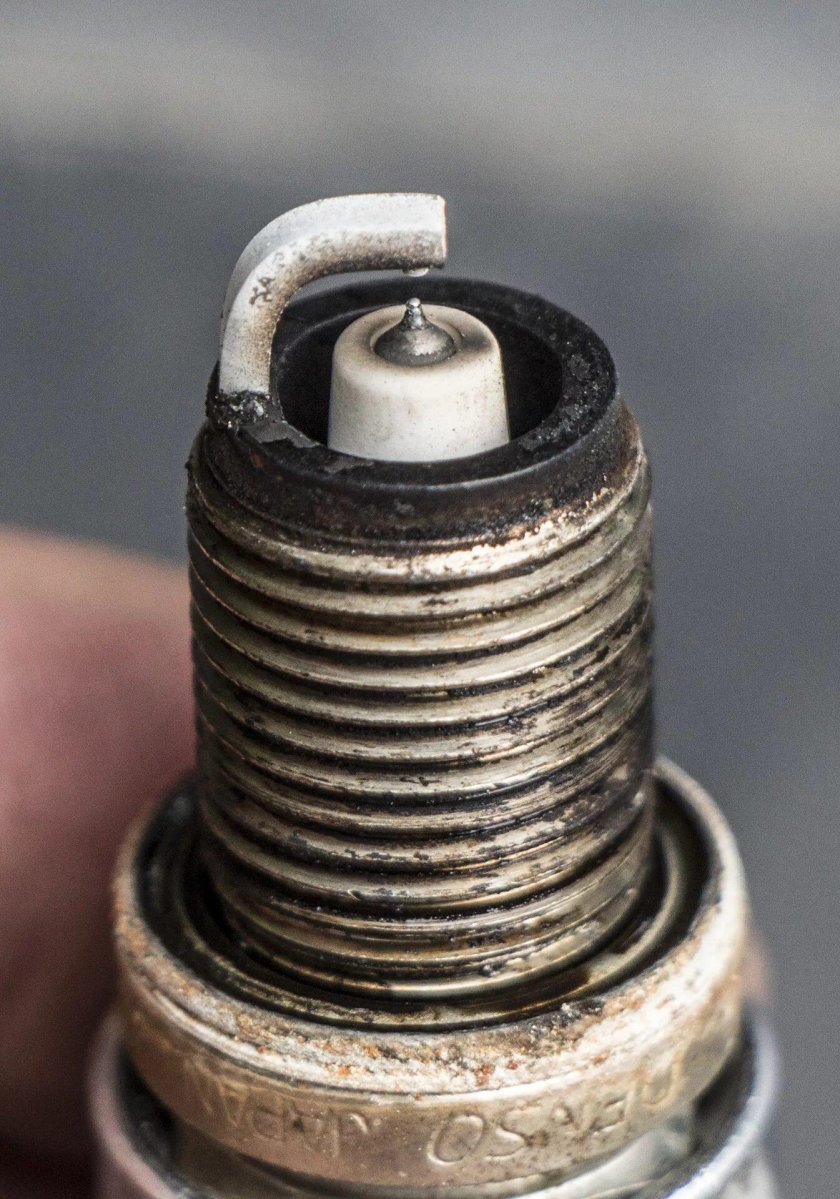 Свеча зажигания иридиевая