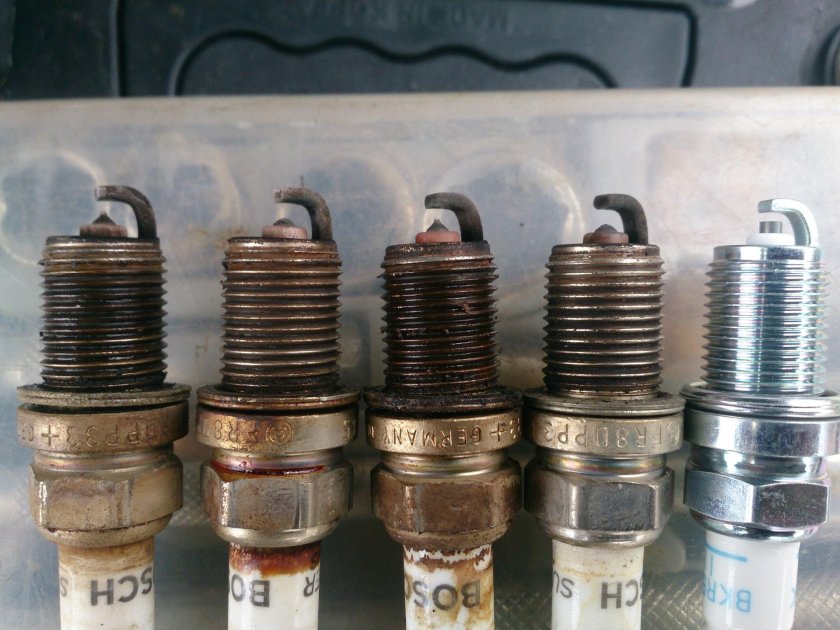 Свеча зажигания иридиевая