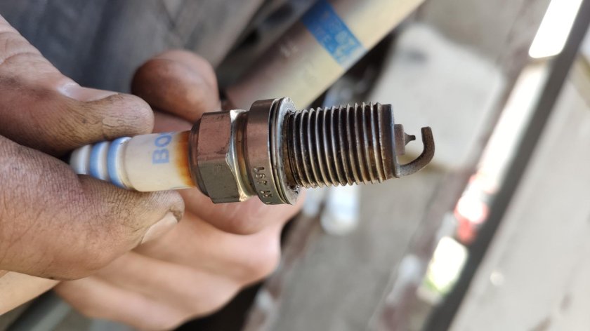 Свеча зажигания