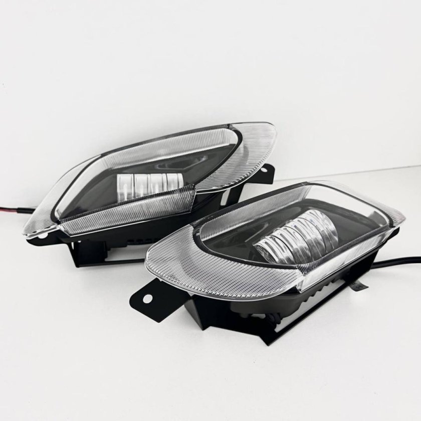 Противотуманные фары светодиодные универсальные прямоугольные