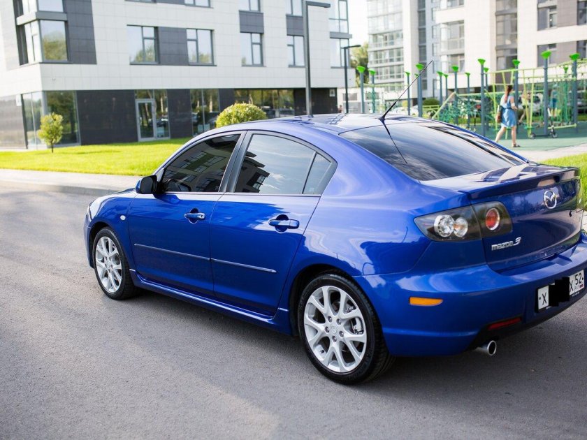 Мазда 3 2008