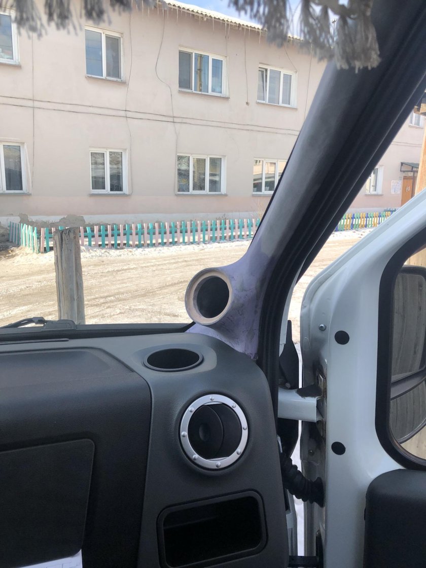 Стойки под пищалки в Газель Некст