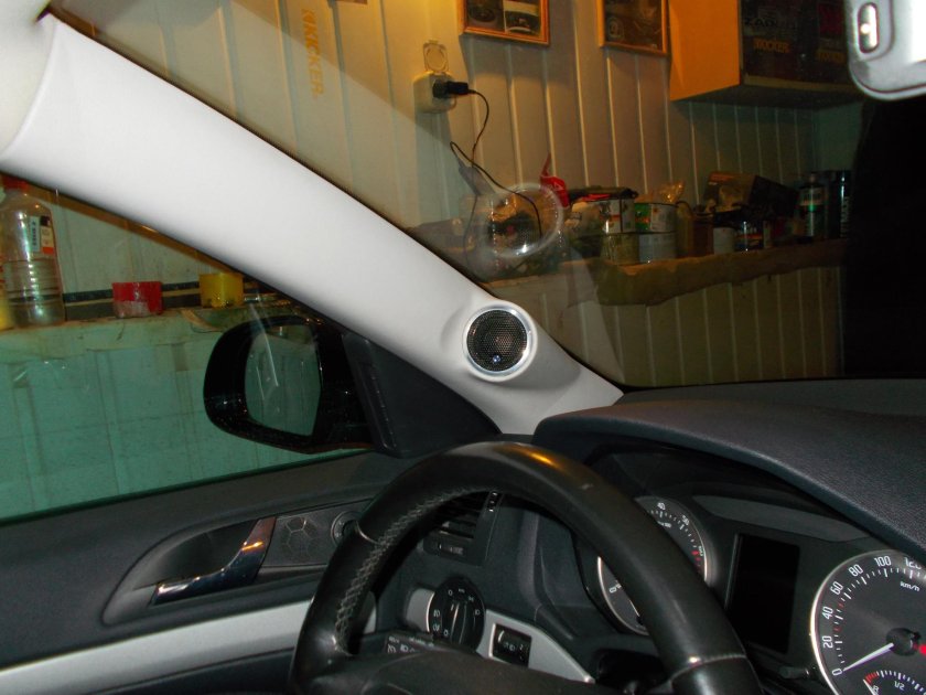 Стойки под рупора Октавия а7