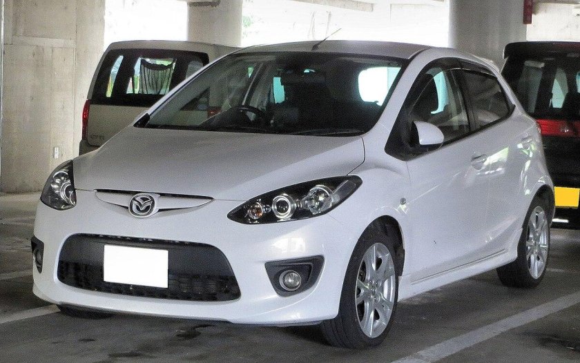 Mazda Demio 2010