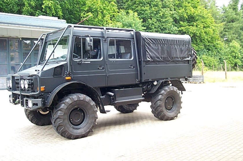 Mercedes-Benz Unimog u 4000