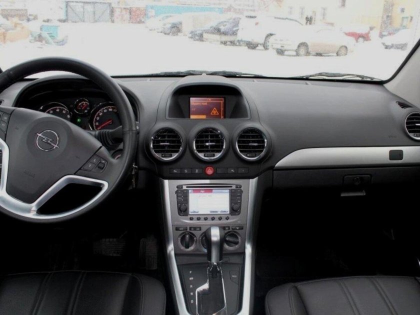 Opel Antara 2012 салон