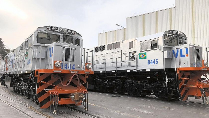 Восьмиосный тепловоз