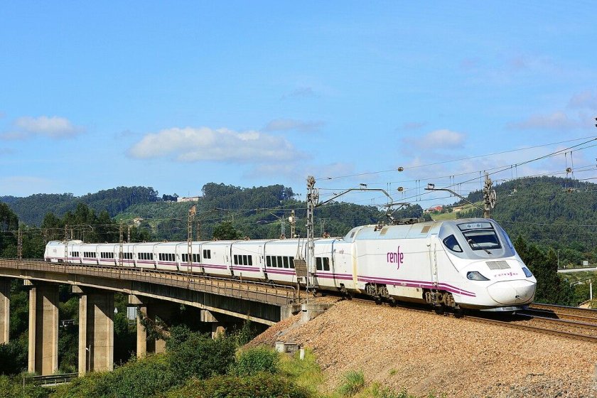 Поезд Talgo Испания