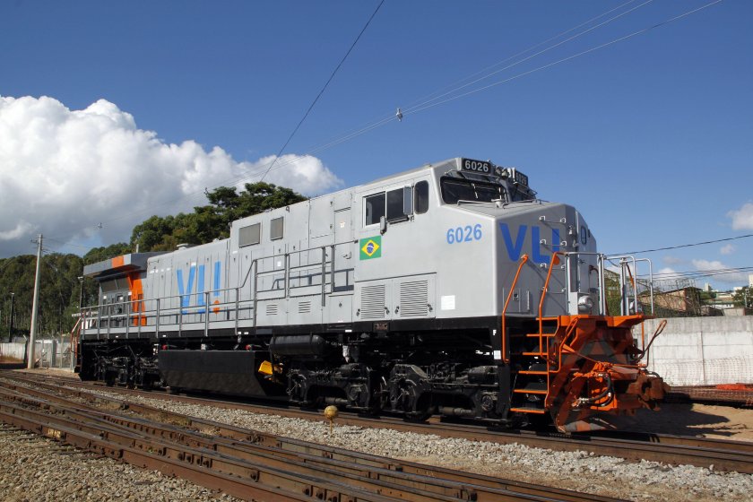 Восьмиосный тепловоз