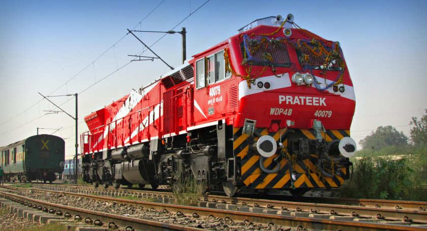 Поезда Индии wdp4