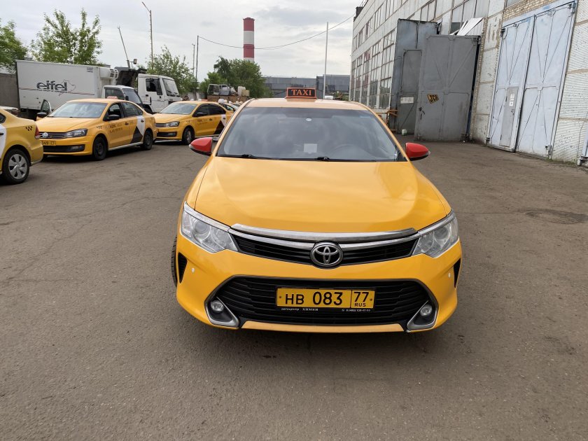 Таксопарк Гранты Москва