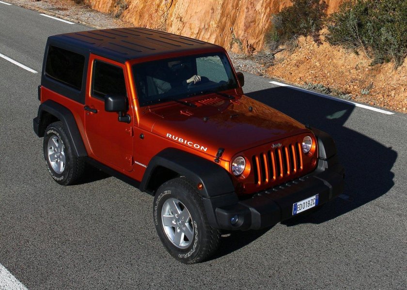 Jeep Wrangler трехдверный