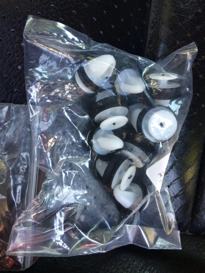 Дверные клипсы Пежо 407