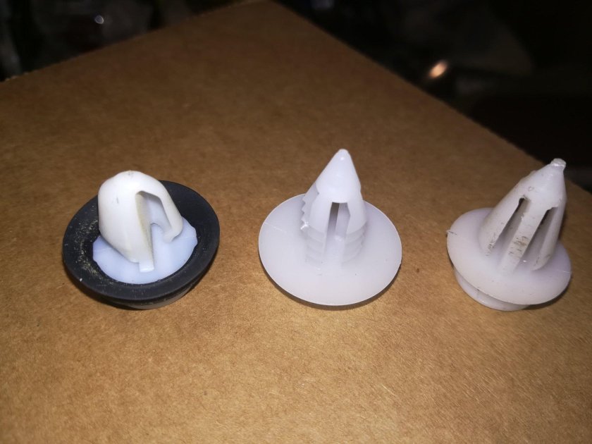 Дверные клипсы Пежо 307