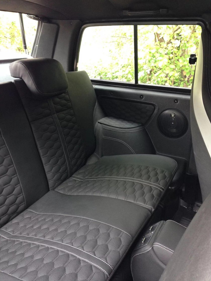 Нива 2131 салон